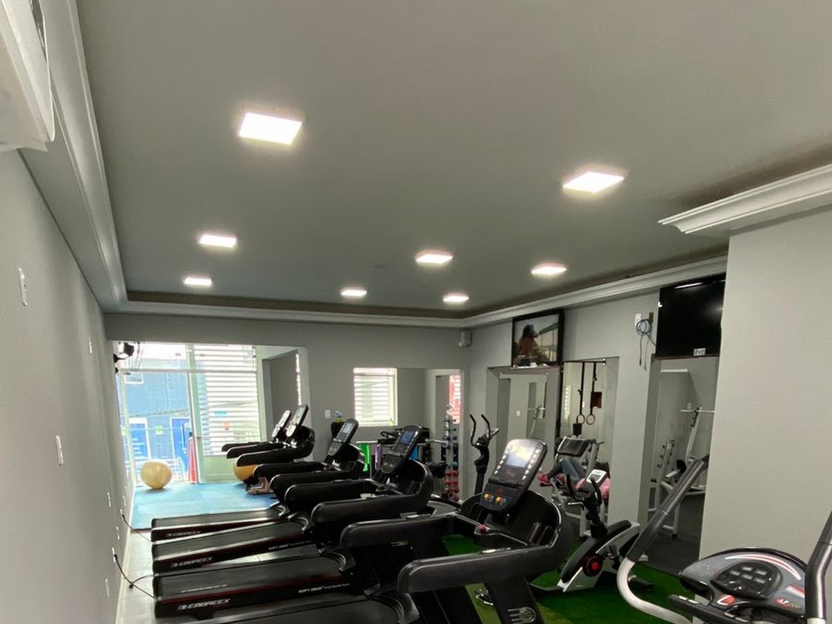 Logo Academia ĒVO Fitness Center
