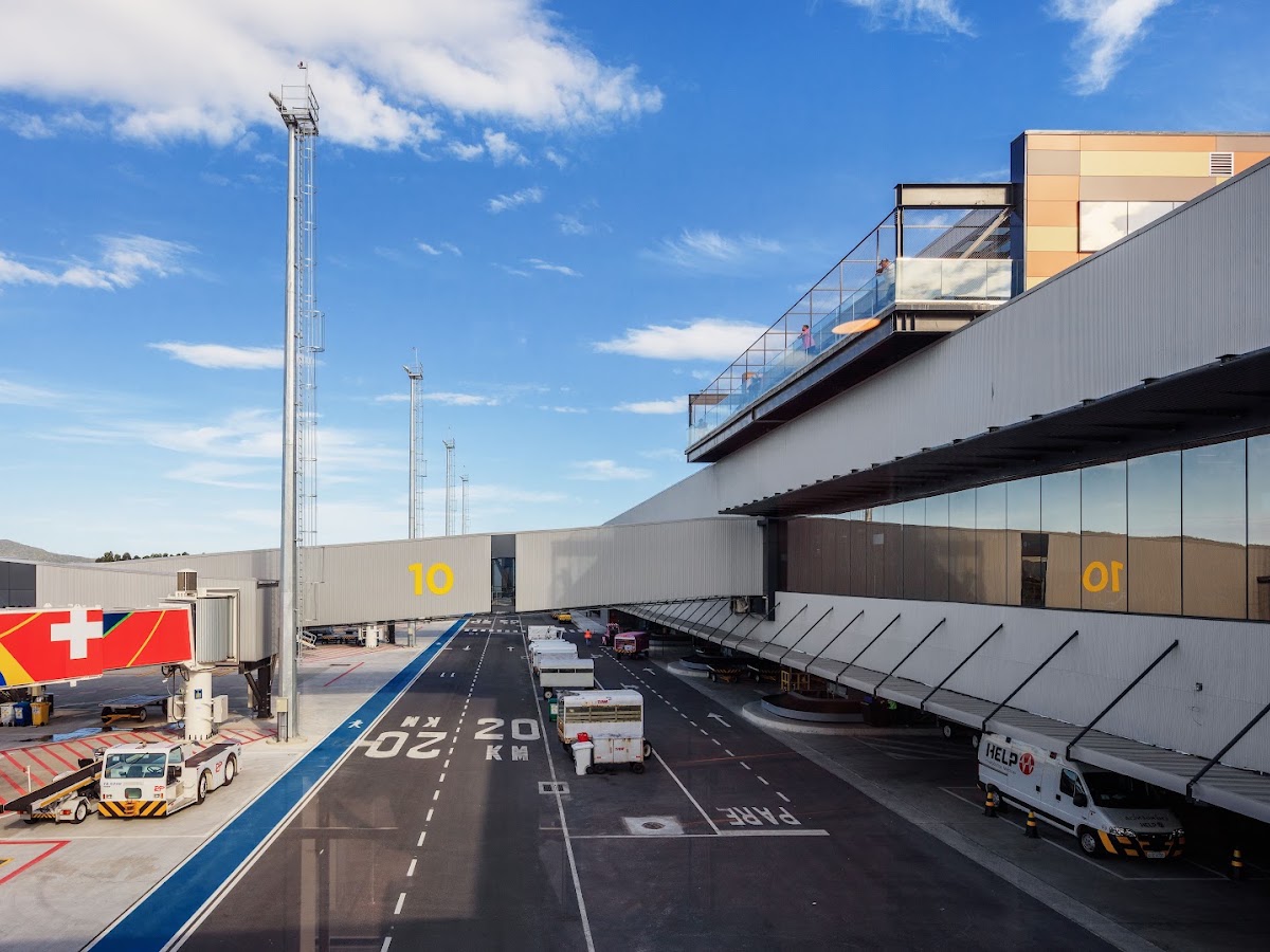 Aeroporto Internacional de Florianópolis - Hercílio Luz em Florianópolis — foto 2