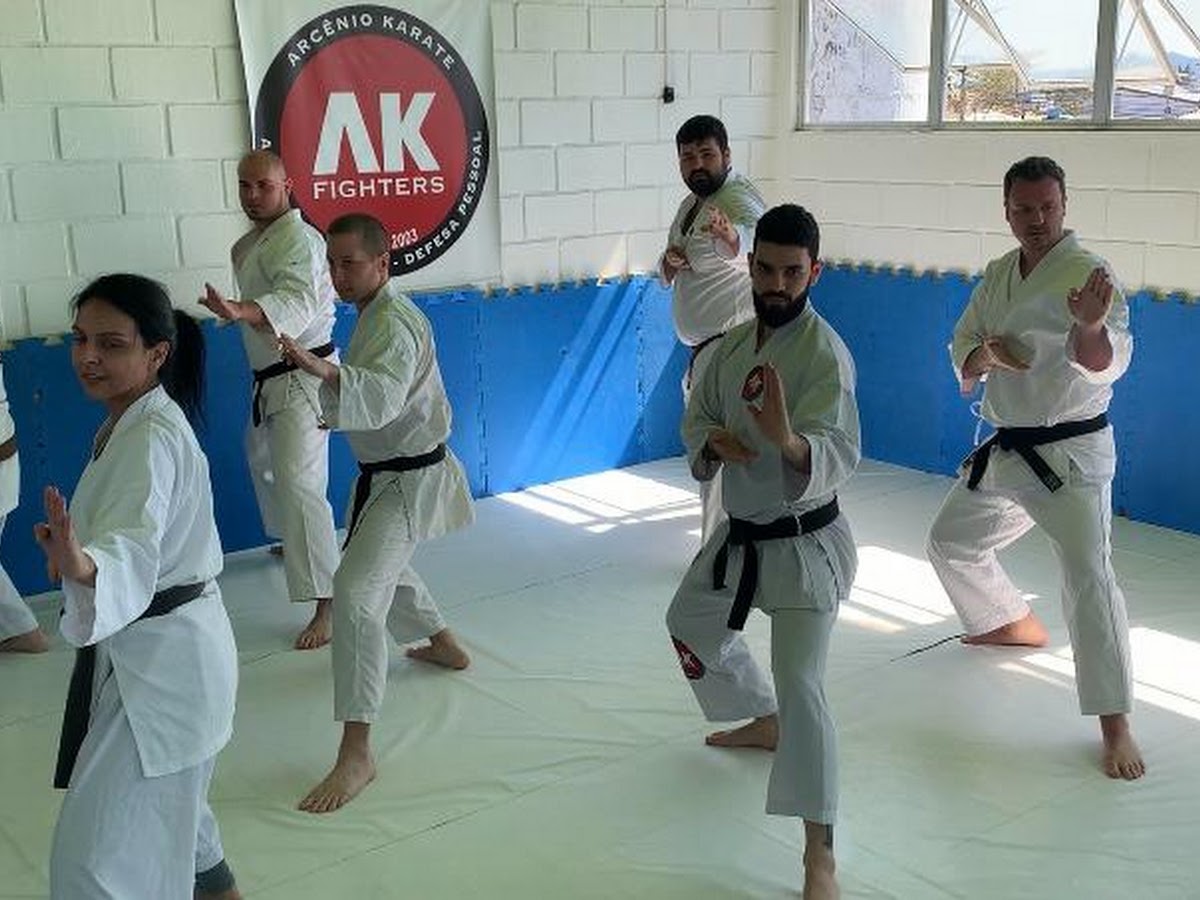 AK Fighters - Karate Defesa Pessoal em Florianópolis — foto 3