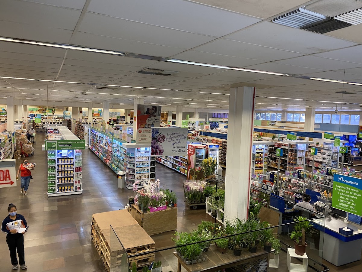 Foto da Angeloni Supermercado