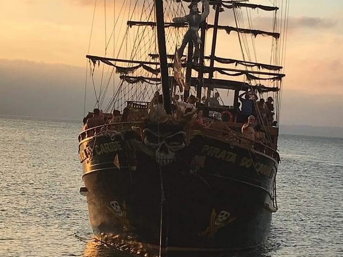 Logo Barco Pirata Florianópolis