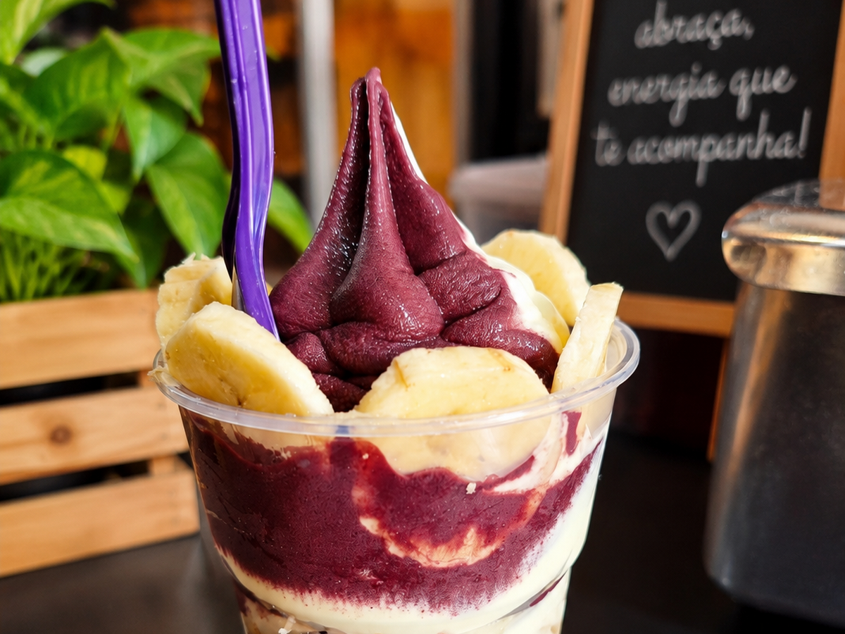 Logo Café e açaí do Vi