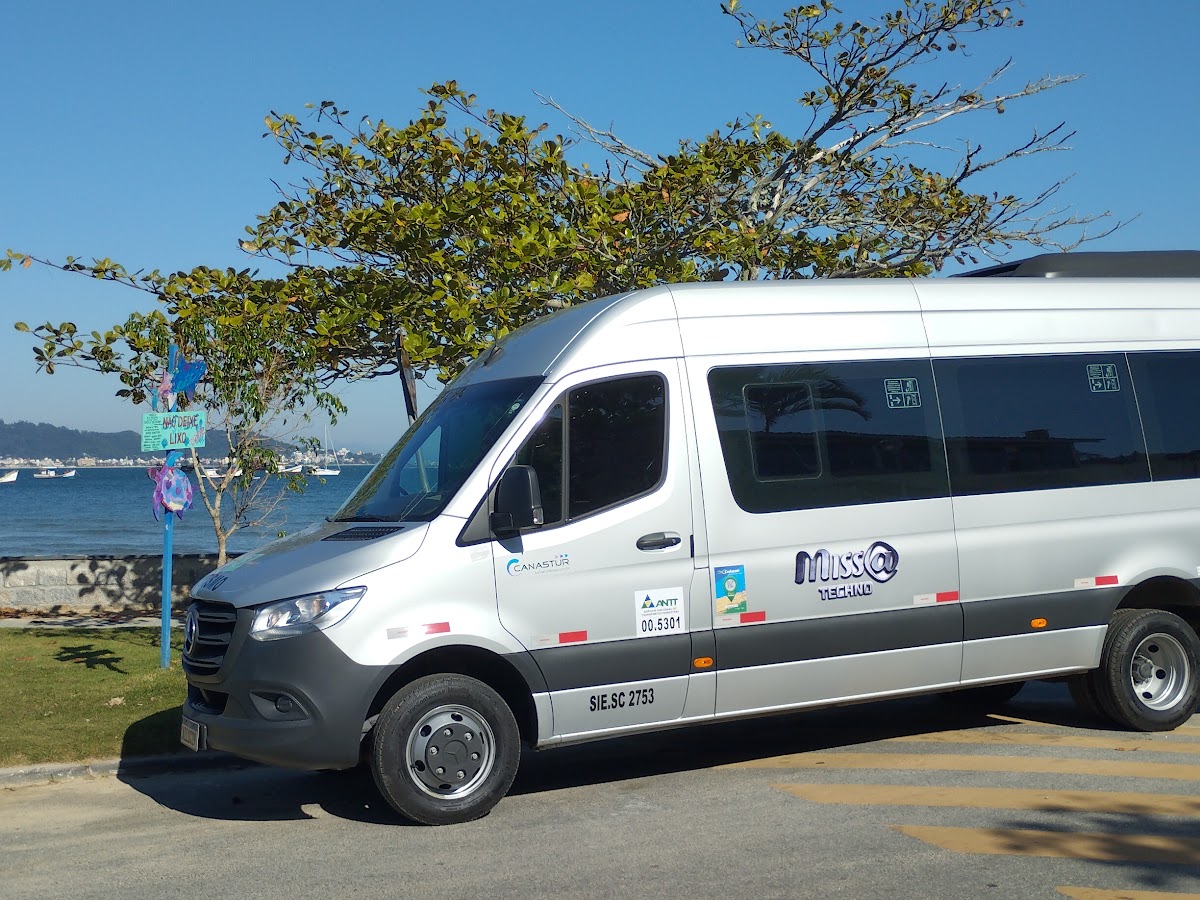 Logo Canastur - Passeios, Receptivo e Transporte em Florianópolis