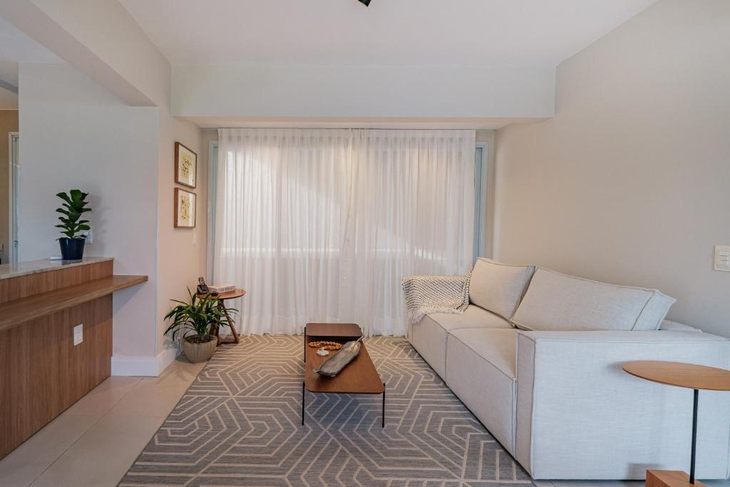 Casa em Jurerê Internacional com 4 Quartos, a 10 Minutos da Praia e 2 Minutos do Mercado - Four-Bedroom Vacation Home em Florianópolis — foto 3