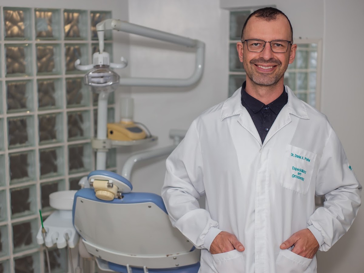 Foto da CEBEOI - Centro de Estética Bucal Especializada Orto e Implante - Dentista em Florianópolis