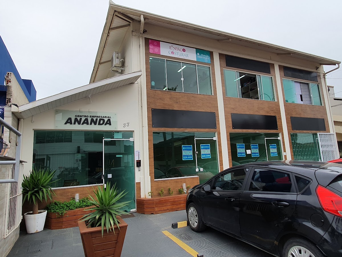 Logo Centro Empresarial Ananda