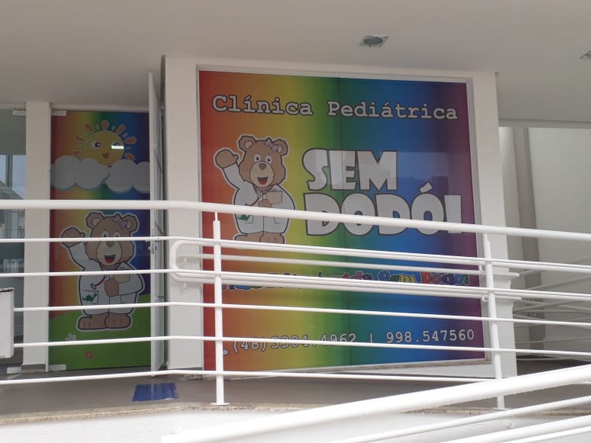 Logo Clínica Pediátrica Sem Dodói