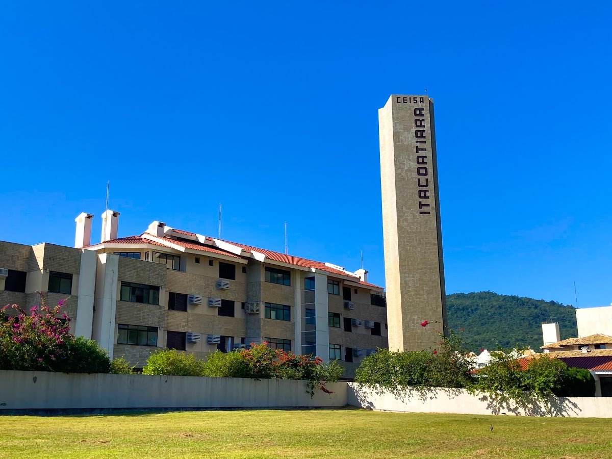 Condomínio Residencial Itacoatiara em Florianópolis — foto 1