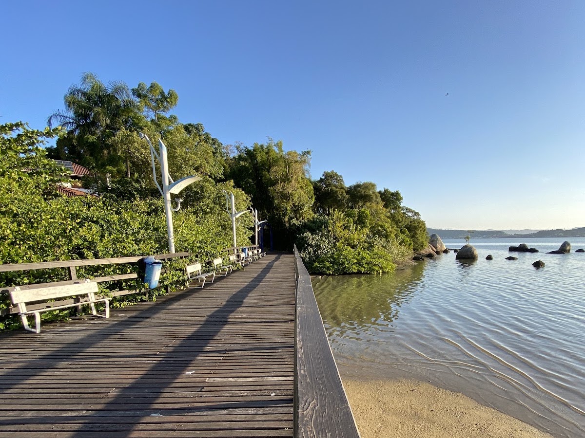 Deck da Praia do Bom Abrigo em Florianópolis — foto 2