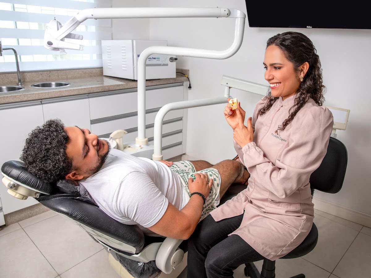 Dentista - Dra. Fatima Zapata em Florianópolis — foto 3