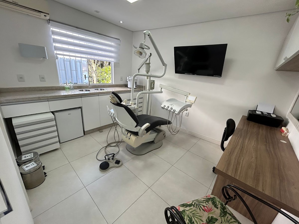Dentista - Dra. Fatima Zapata em Florianópolis — foto 4