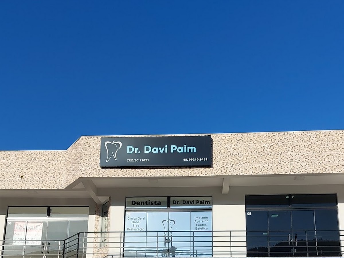 Foto da Dr. Davi Paim Consultório Odontológico