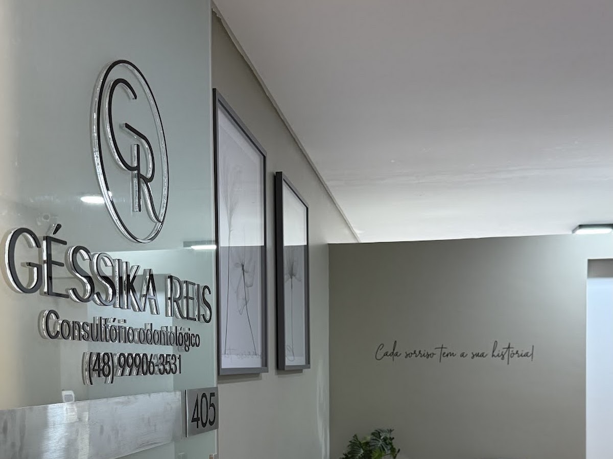 Foto da Dra. Géssika Reis | Dentista em Florianópolis