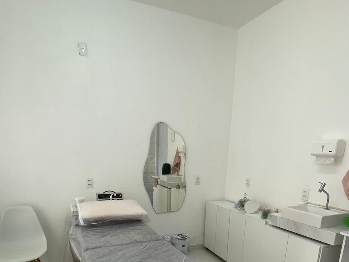 Foto da Dra. Juliana Barros - Estética avançada