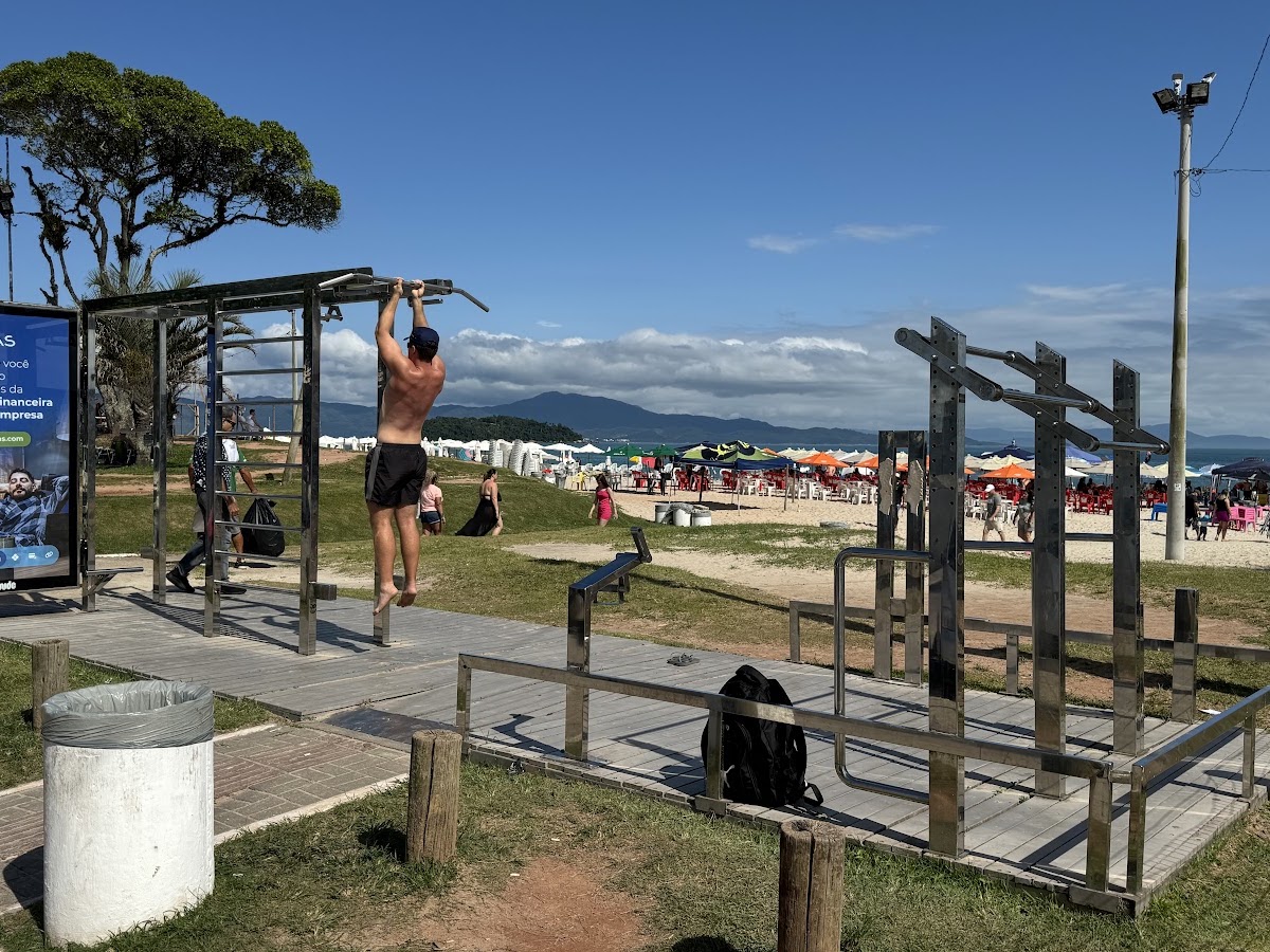 Logo Entrenamiento libre Calistenia