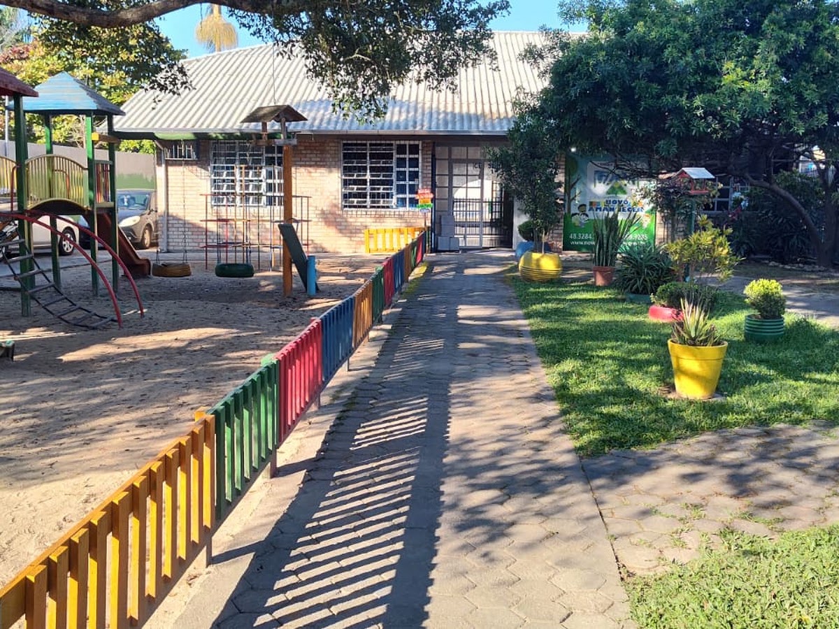 Escola Novo Amanhecer em Florianópolis — foto 1