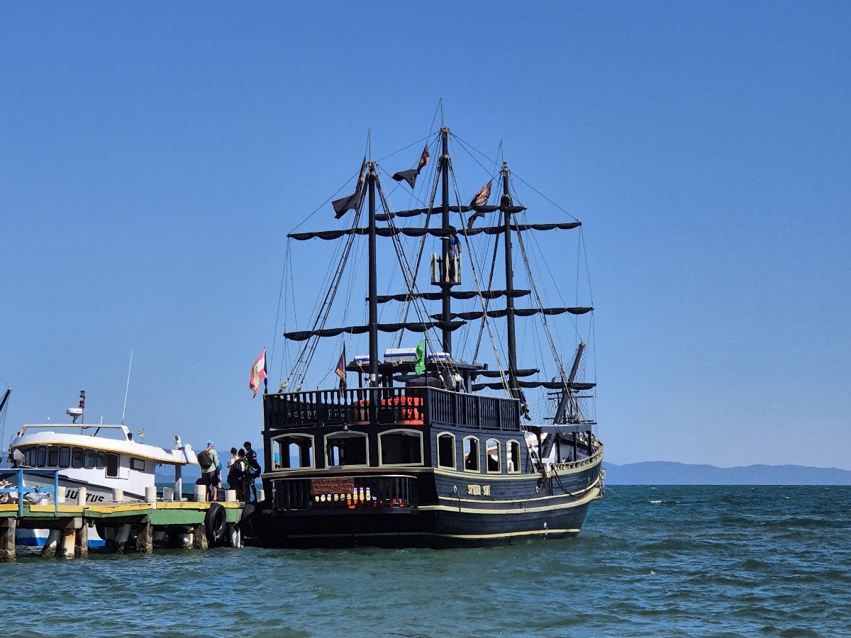 Escunas Pirata - O Maior Porto Pirata do Brasil em Florianópolis — foto 2