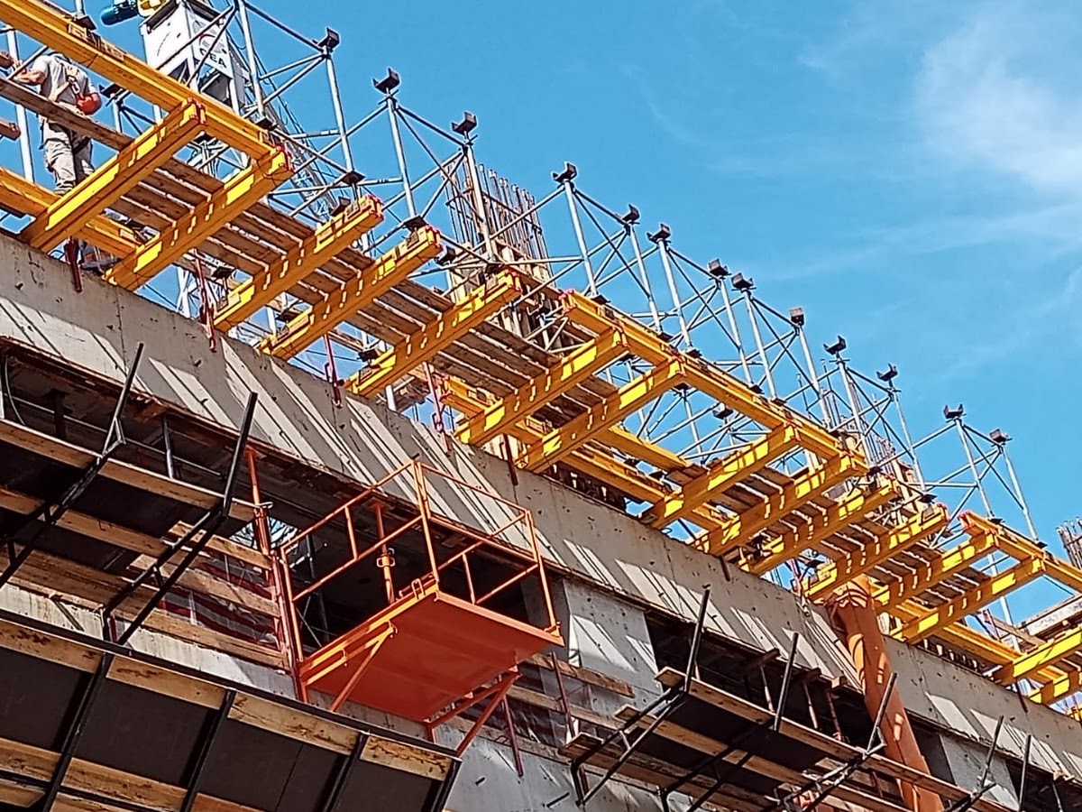 ESTRUTURA Equipamentos - ESCORAMENTO METÁLICO E FORMAS ATEX em Florianópolis — foto 2