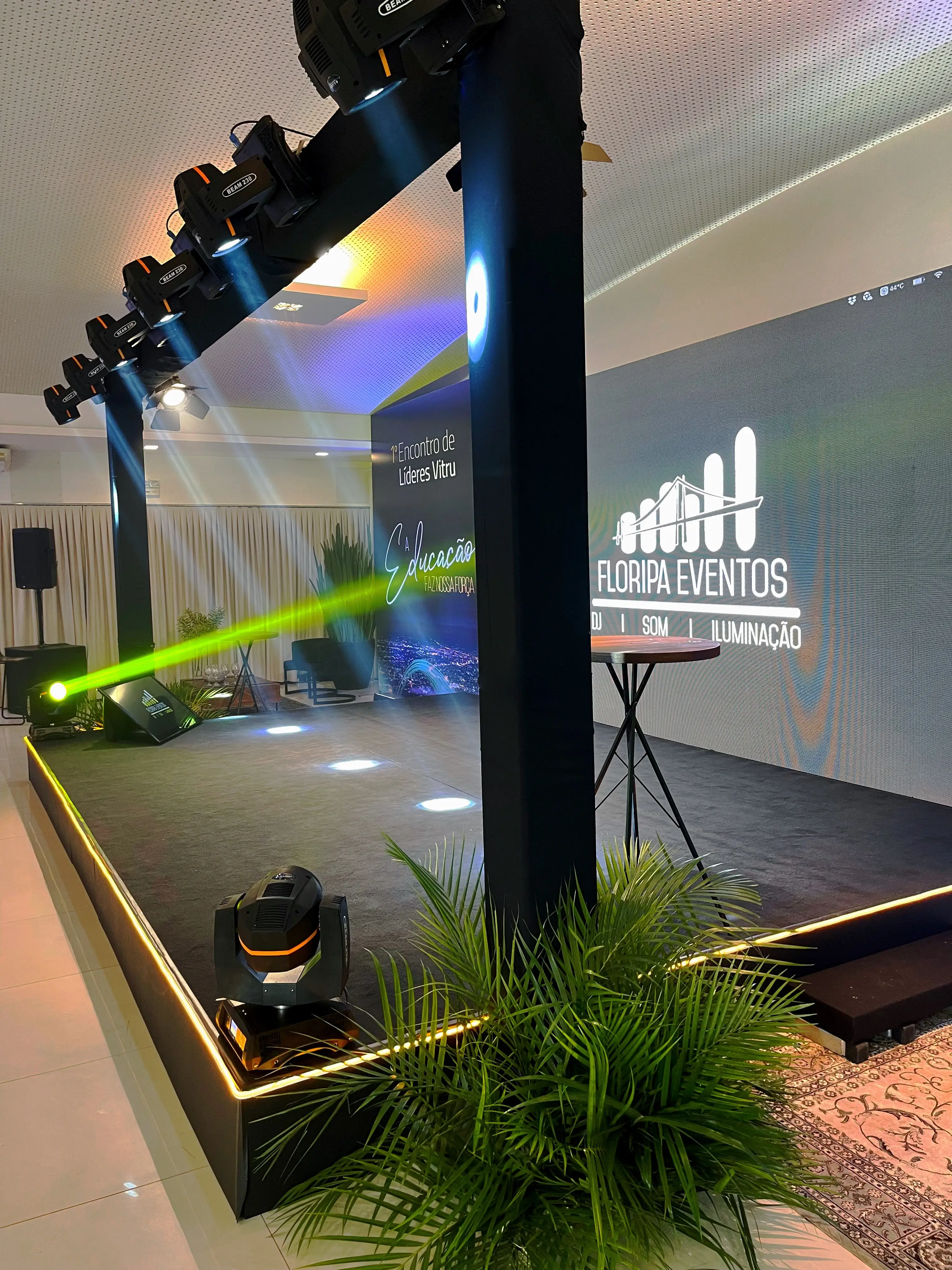 Floripa Eventos - DJ / Som / Iluminação em Florianópolis — foto 2