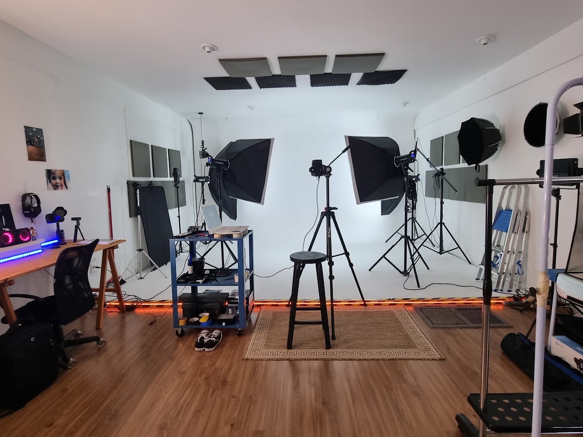 Logo Full Frame Multimídia