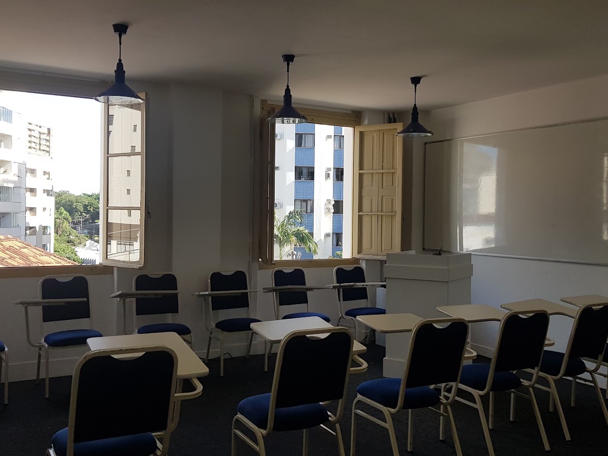 FX Language School em Florianópolis — foto 3