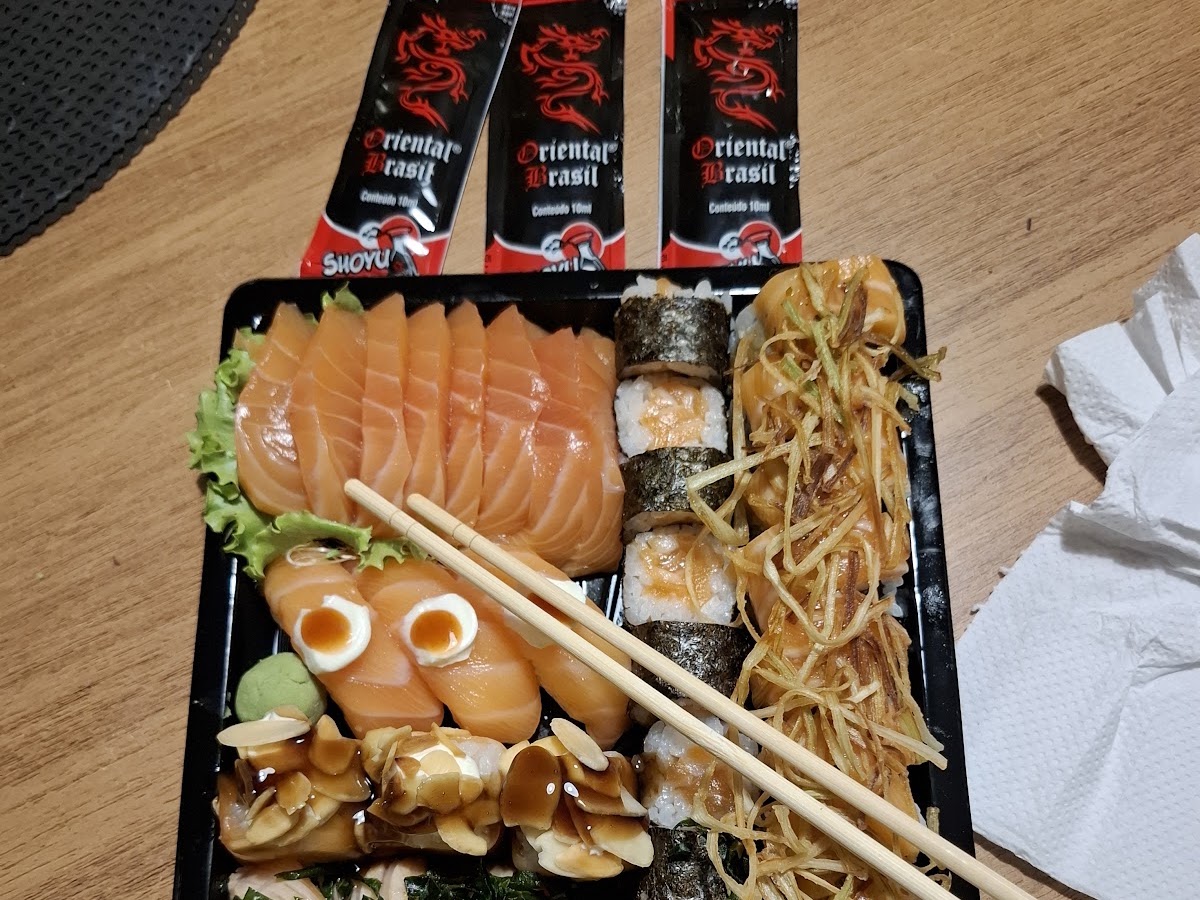 Logo Hakay Sushi