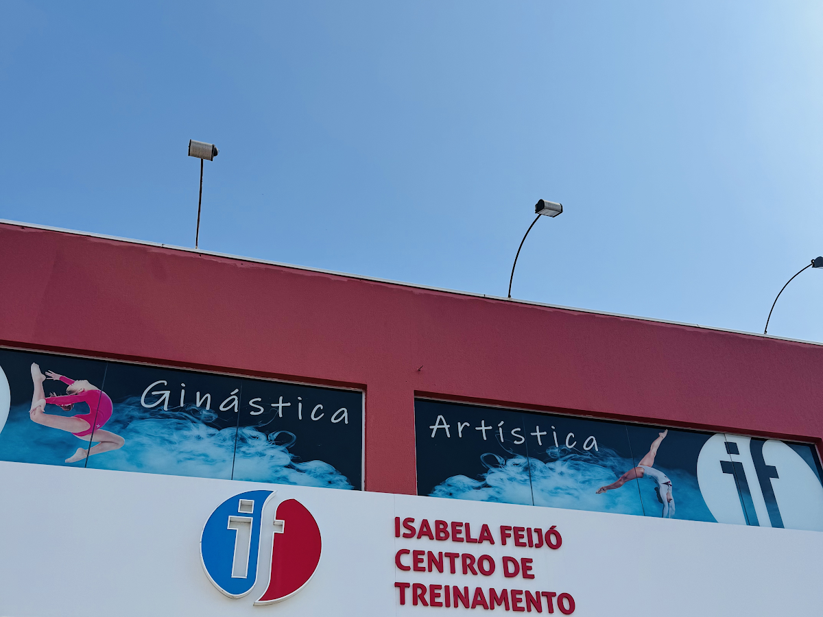 Logo Isabela Feijó Ginástica Artística - Continente