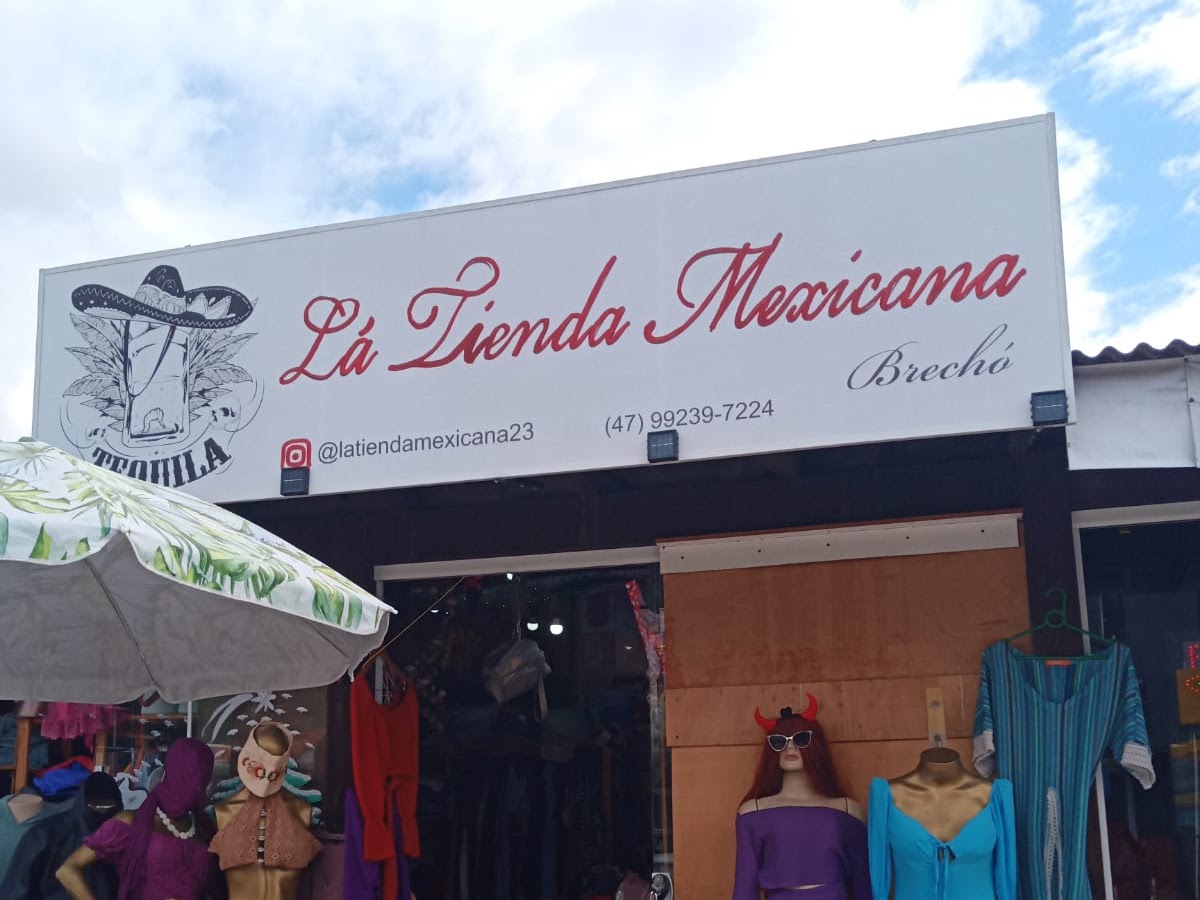 Logo Lá Tienda Mexicana. Mexicana BRECHÓ
