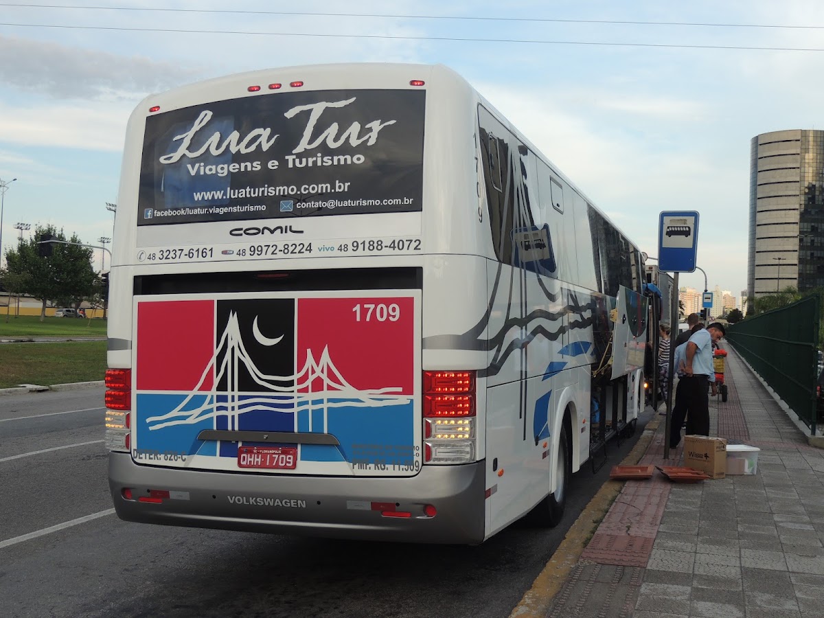 Logo Lua Tur Turismo