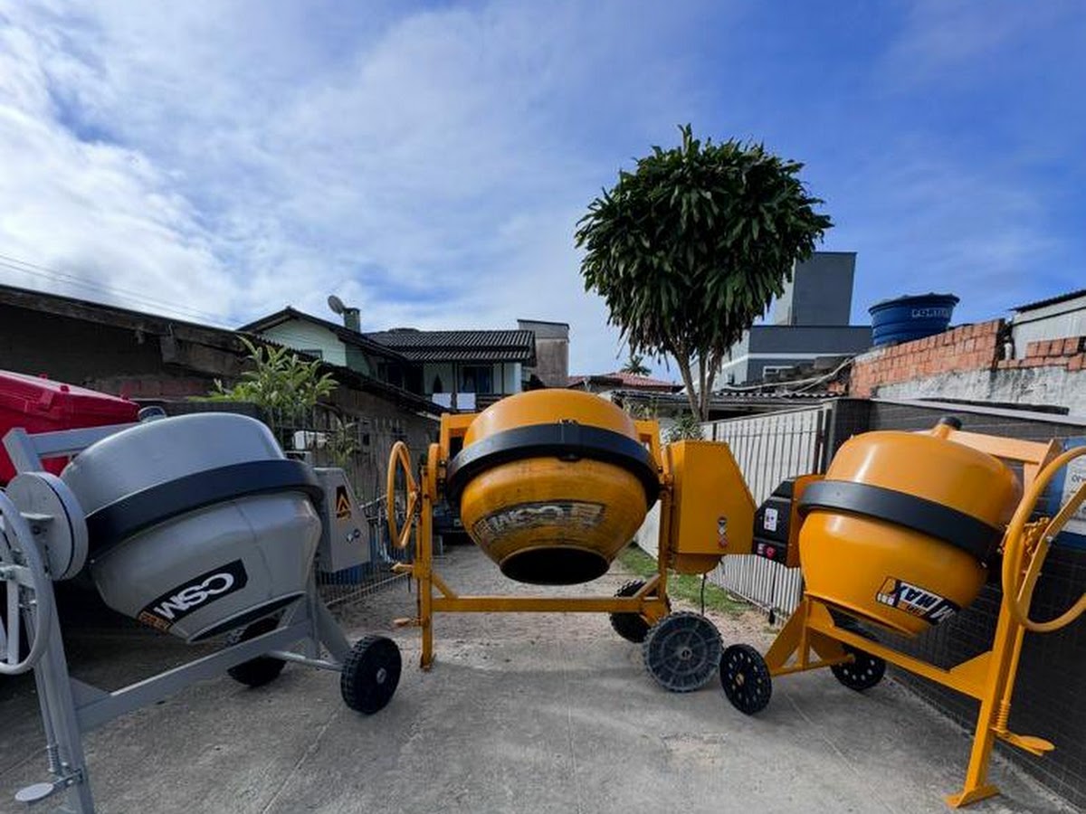 Marques Locações de Equipamentos para Obra (Betoneiras, rompedores, vibradores...) Ingleses em Florianópolis — foto 1