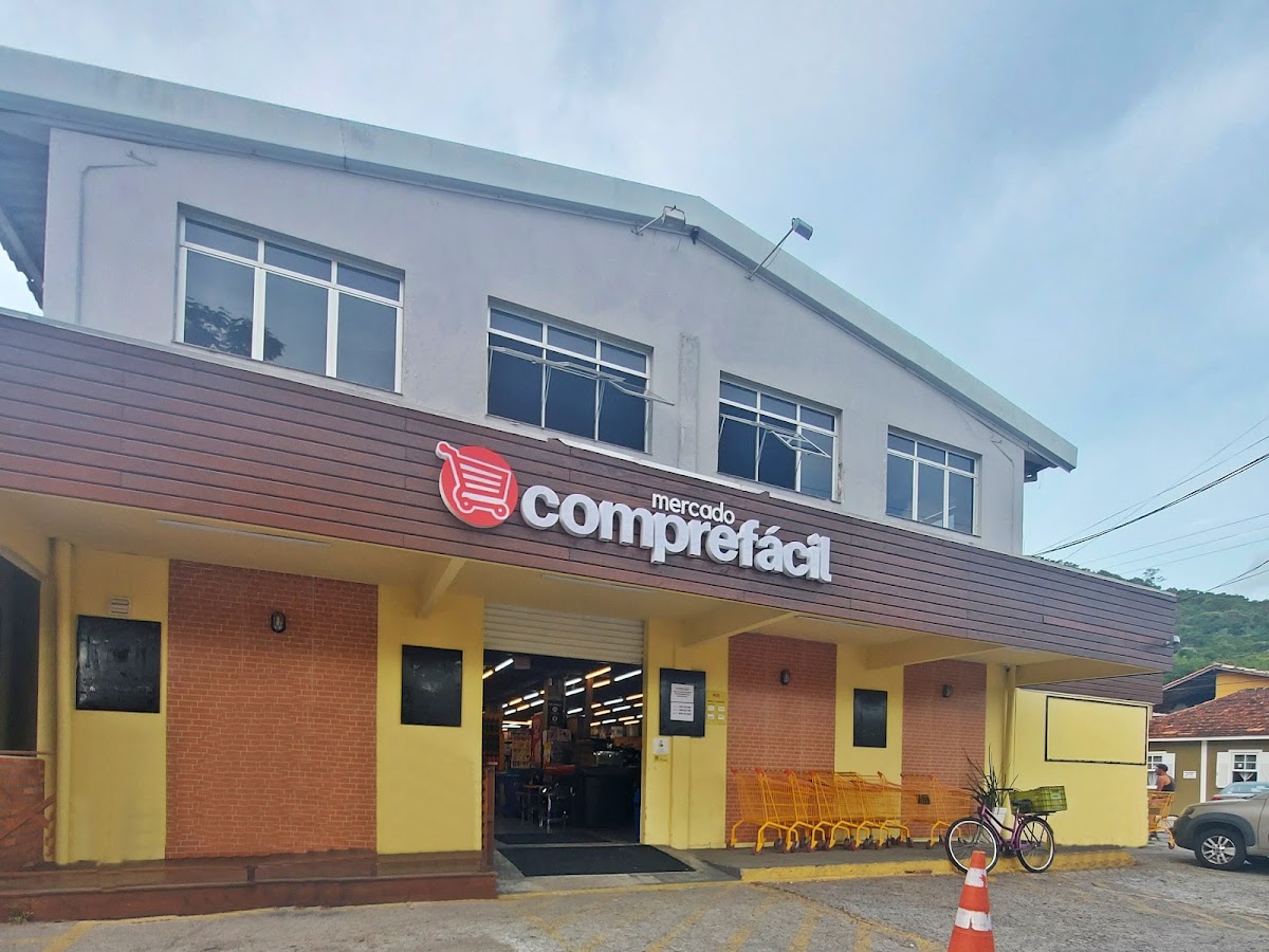 Foto da Mercado Compre Fácil Sambaqui