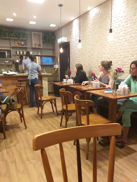 MONI COFFEE & GRILL em Florianópolis — foto 3
