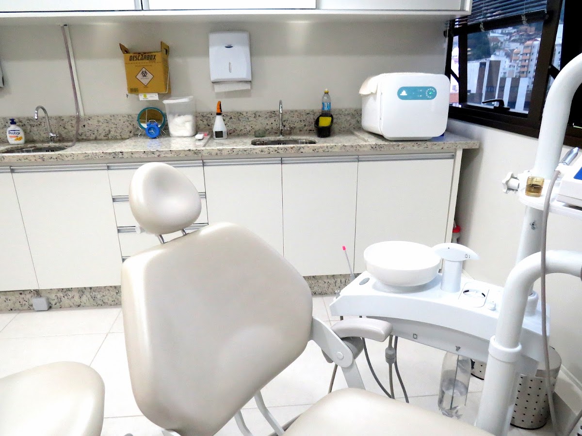 Logo Odara Odontologia - Dentista Trindade
