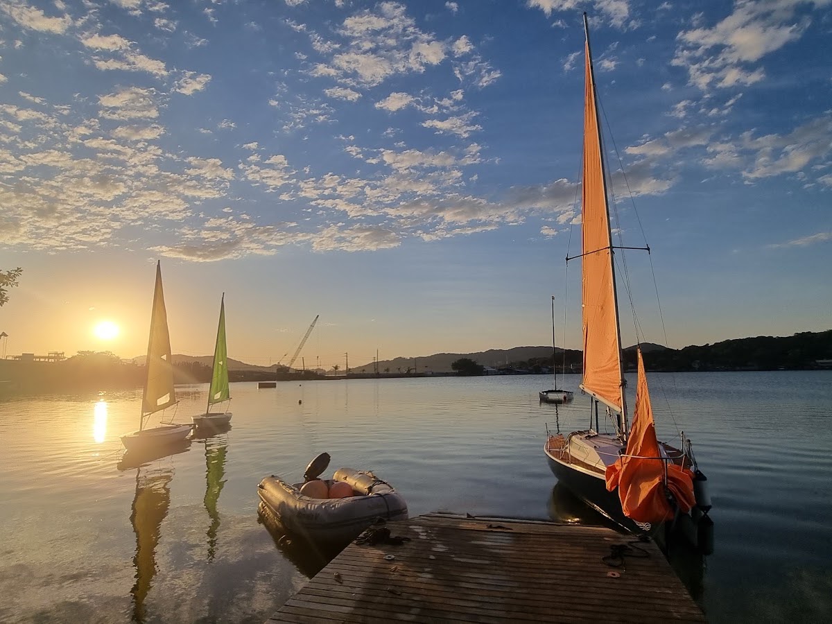 Passeio de barco a Vela - Vamos Velejar Floripa! em Florianópolis — foto 2