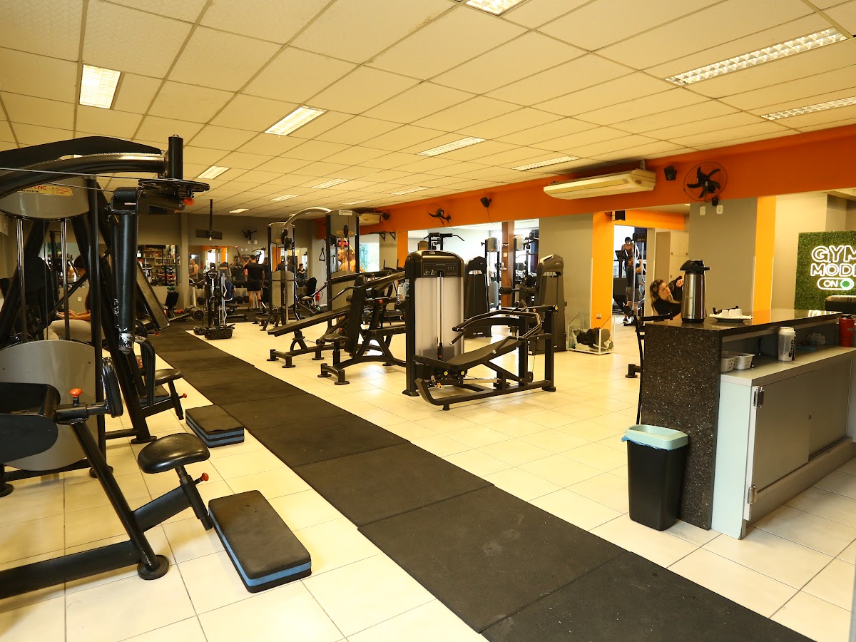 PHISICAL ACADEMIA em Florianópolis — foto 2