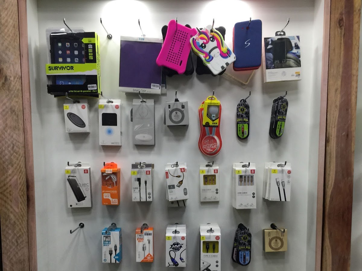 PhoneBox Assistencia Especializada Em Celulares E Tablets em Florianópolis — foto 3
