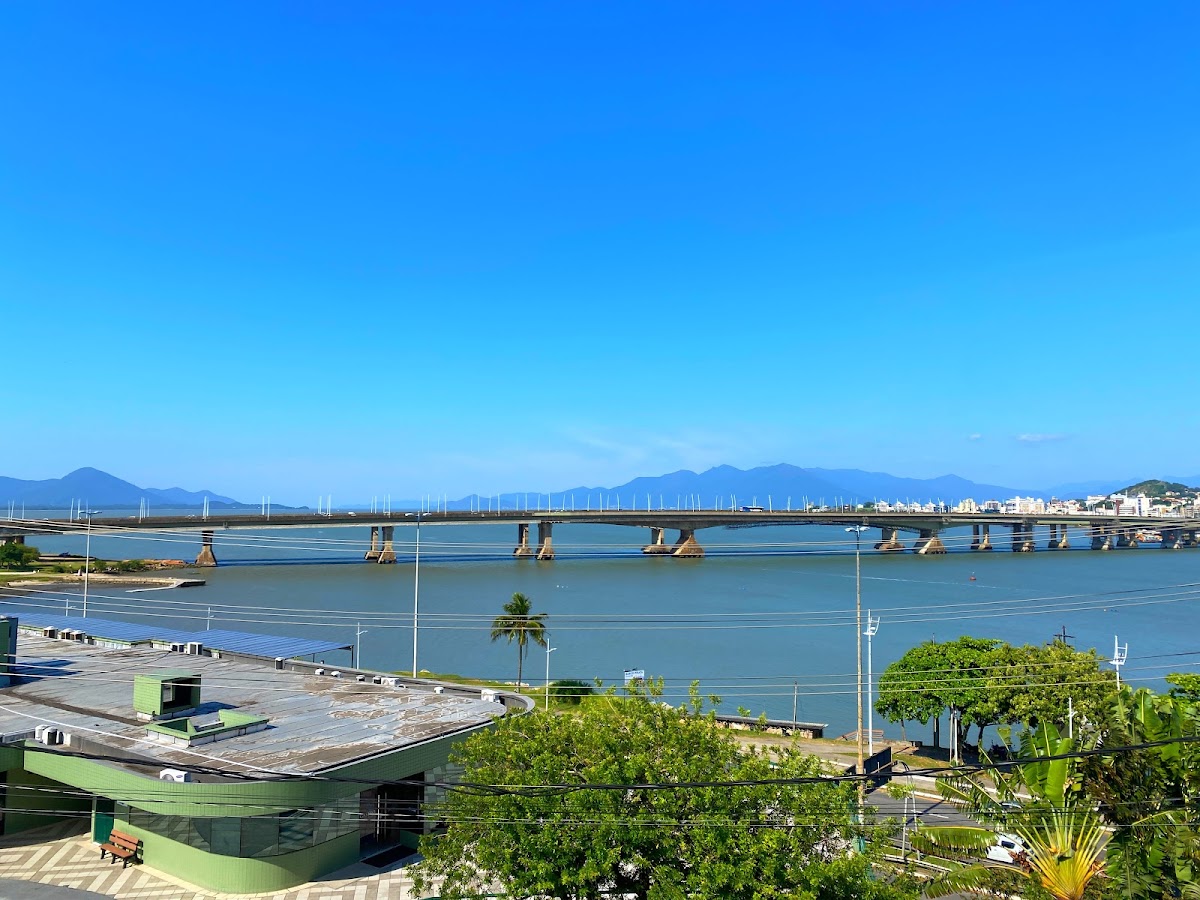 Logo Praça da Comunidade e Mirante da Ponte Hercílio Luz