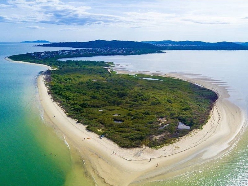 Praia da Daniela em Florianópolis — foto 2