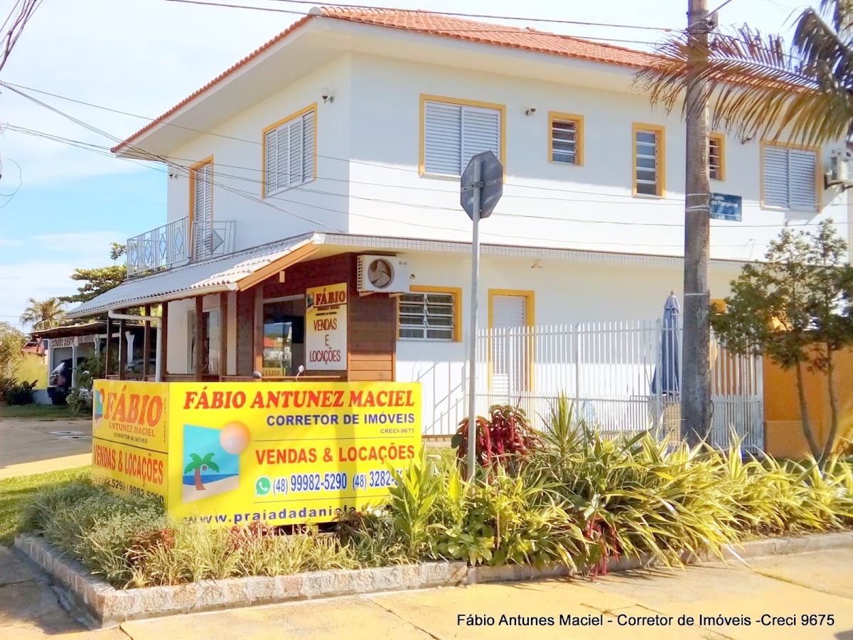 Foto da Praia da Daniela Imóveis - Fábio Antunes Maciel CRECI 6103J