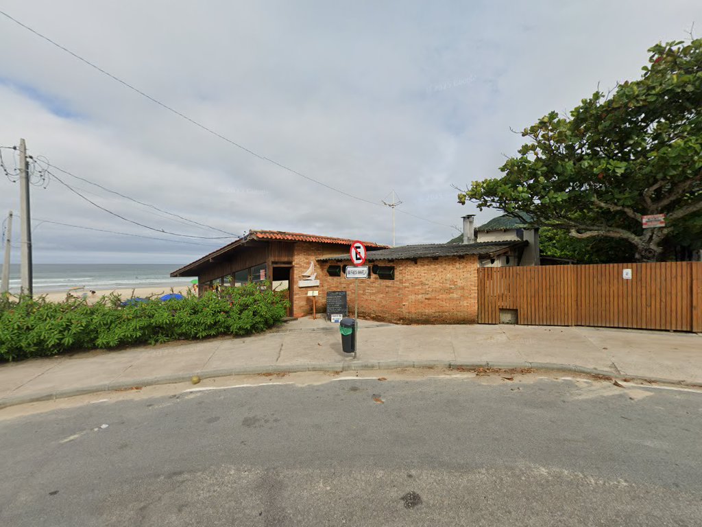 Projeto Surfando no Santinho (ASIS) em Florianópolis — foto 1