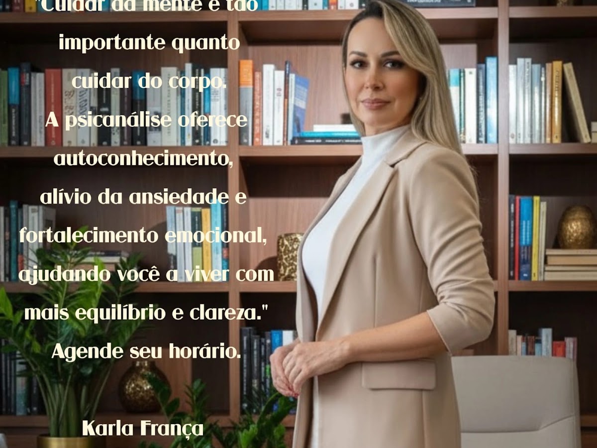 Foto da Psicanalista Clínica Karla França