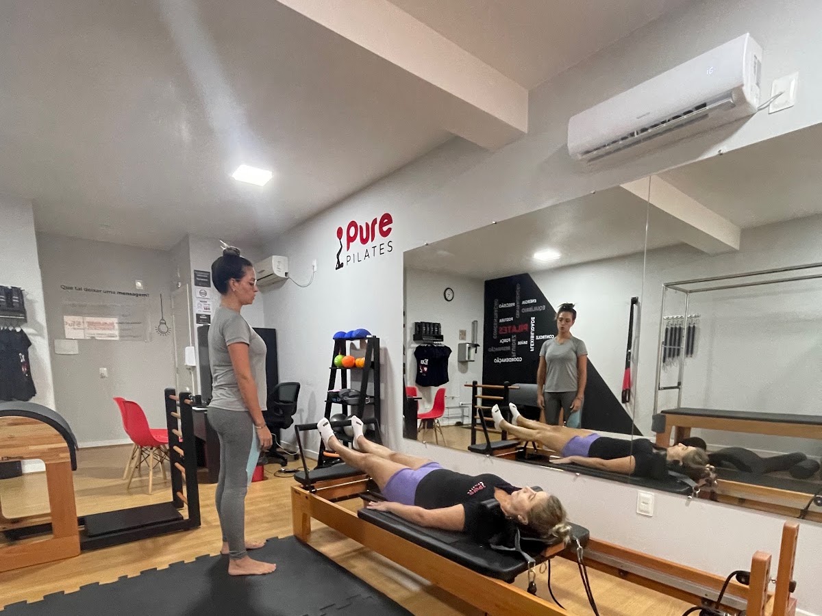 Logo Pure Pilates - Florianópolis - Ingleses