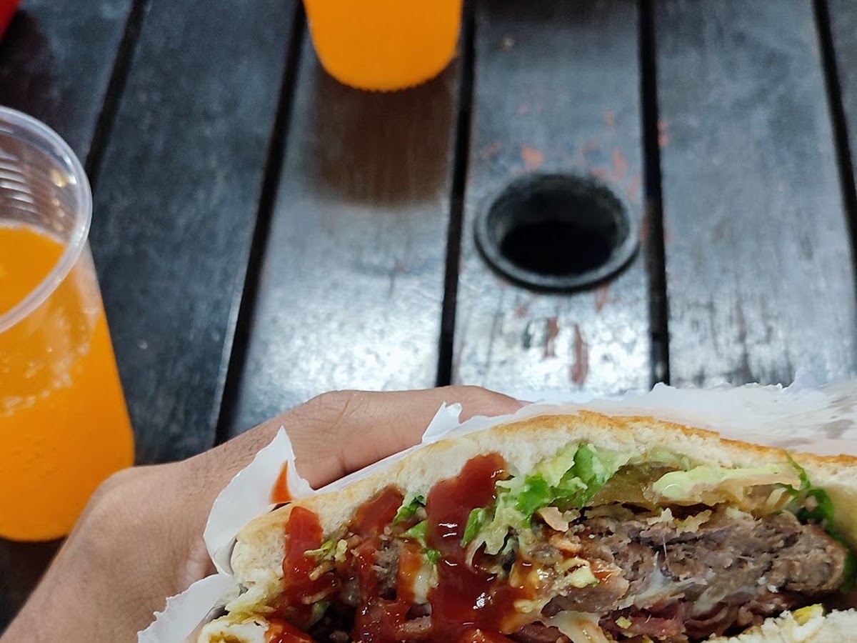 Saláfia's Burger em Florianópolis — foto 4