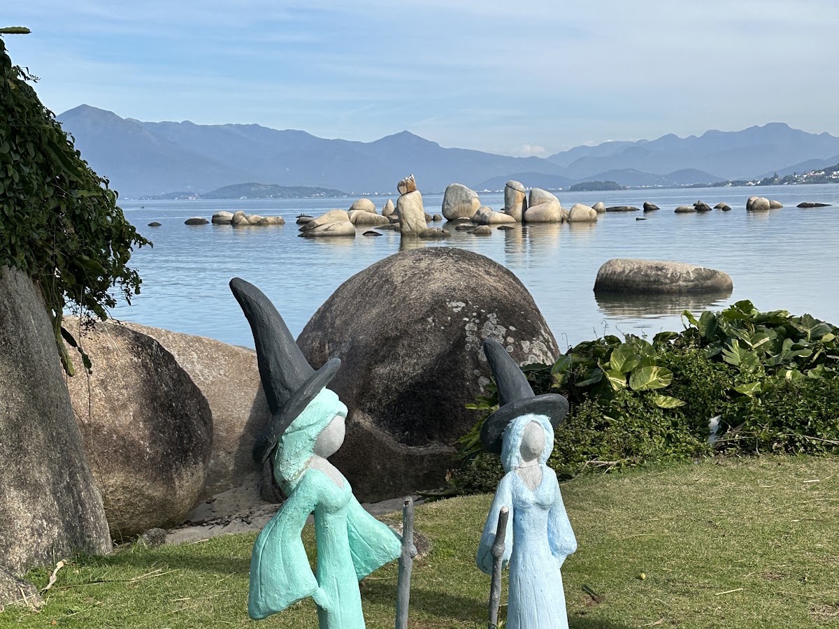 Salao de festas das bruxas de Itaguaçu em Florianópolis — foto 1