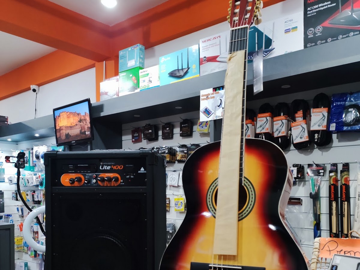 Solução Eletrônicos & Informática / Assistência Técnica De Computadores E Notebooks Em Florianópolis em Florianópolis — foto 3