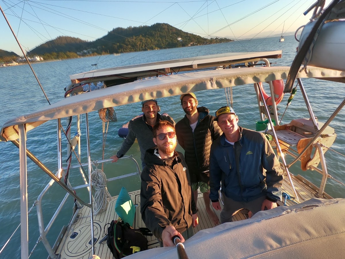 Velejare Experiências à Vela - Veleiro Black Dog em Florianópolis — foto 3