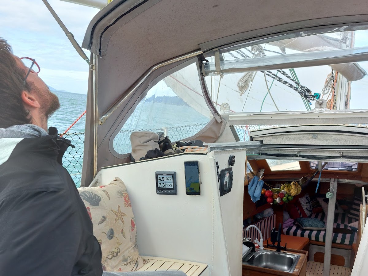 Velejare Experiências à Vela - Veleiro Black Dog em Florianópolis — foto 4