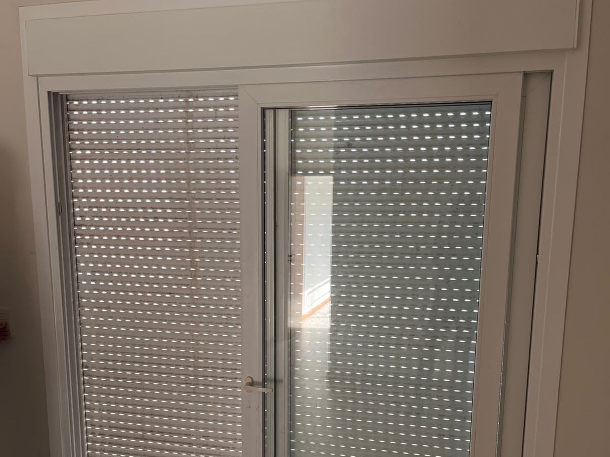 Foto da Vex Persianas Externas | Manutenção e Motorização de Persianas Externas em Florianópolis