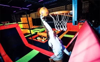 Voa Park Floripa Shopping | Parque de Trampolins em Florianópolis — foto 3