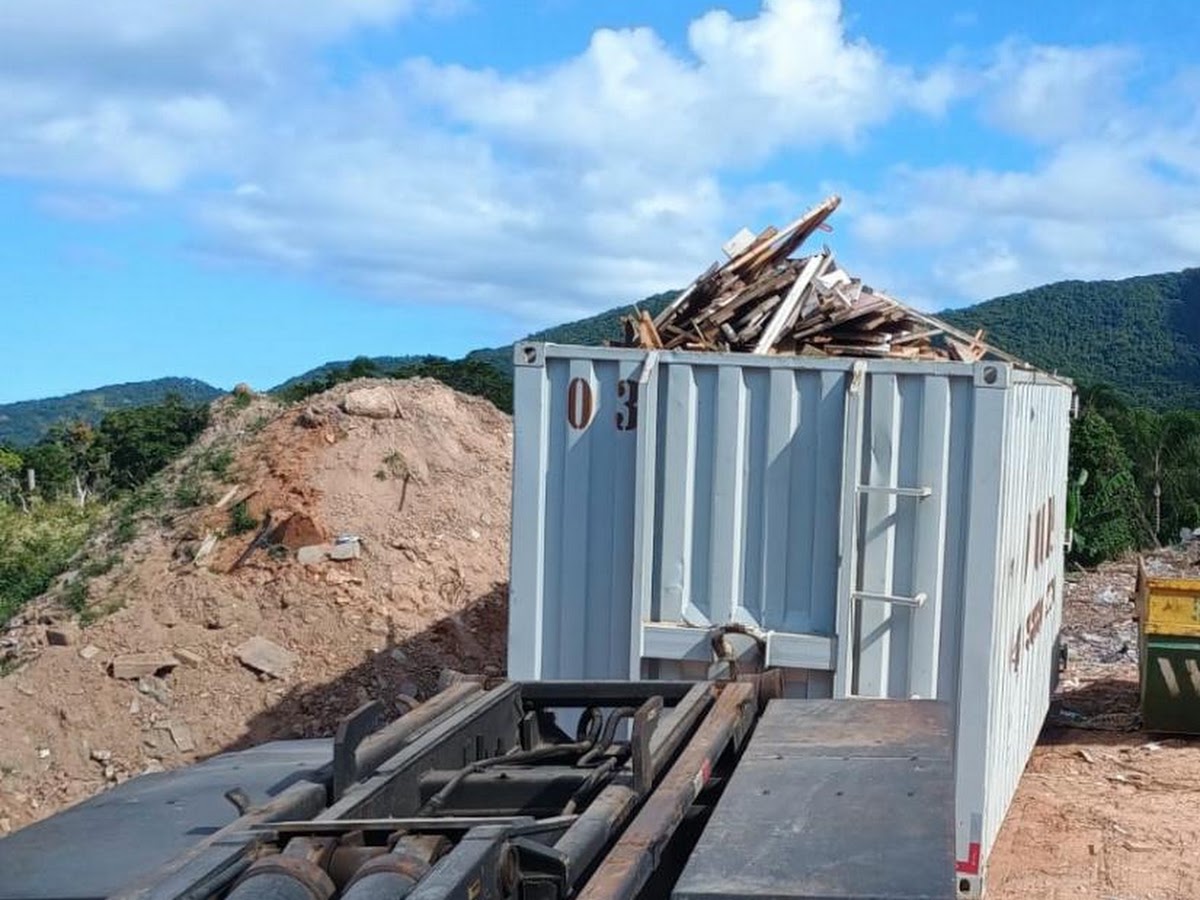 Woods Transporte de Cargas em Florianópolis — foto 3